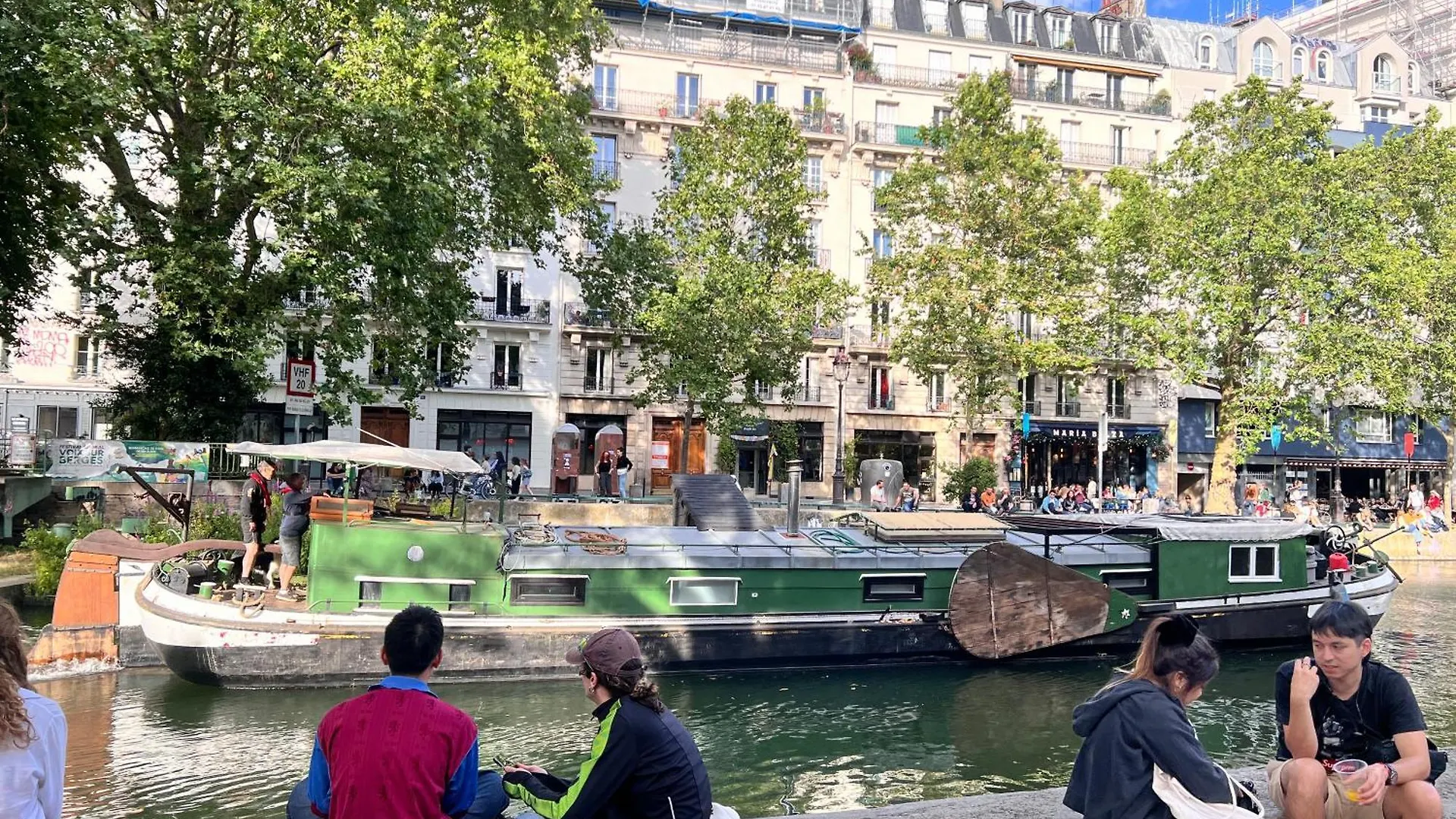 Appartement Canal St Martin Miss Dodu Paris
